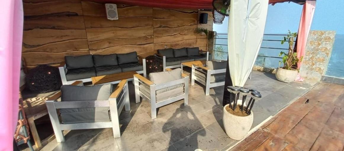 Mai Hotel Conakry Eksteriør bilde
